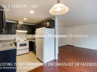 7041 S 116th Pl APT 104, Seattle, WA 98178
