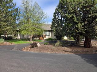 2261 Condor Dr, Redmond, OR 97756