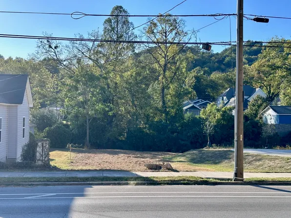 703 N Market St, Chattanooga, TN 37405