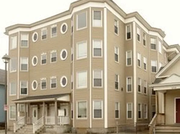 265 Central St APT 6, Manchester, NH 03103