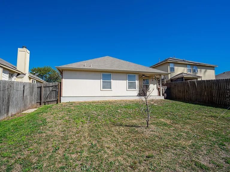 2404 Christoff Loop — Photo 23