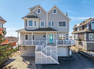953B Dune Rd, Westhampton Beach, NY 11978