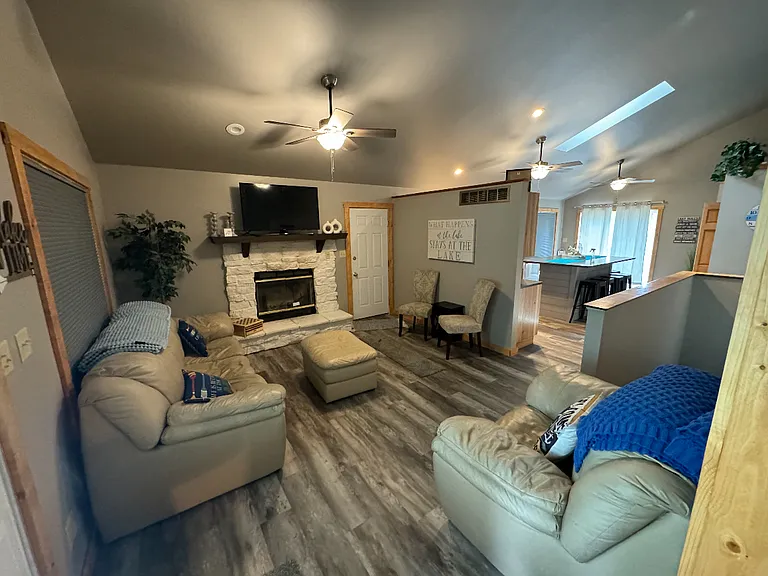 8A95 Hamilton Dr — Photo 9