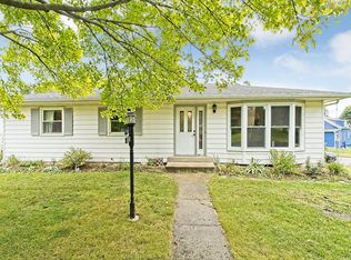 324 Smith St, Burlington, WI 53105