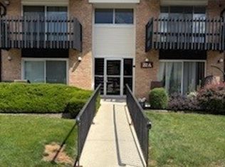22A Kingery Quarter APT 202, Willowbrook, IL