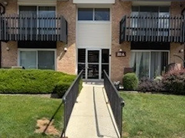 22A Kingery Quarter APT 202, Willowbrook, IL 60527