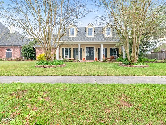 3rd image of 114 Westfield Dr