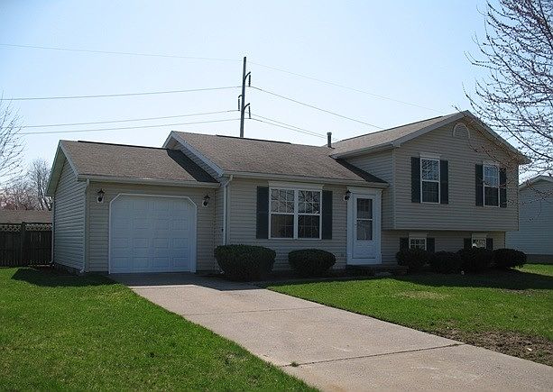 1st image of 10409 S Park Dr