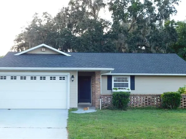 6605 Foxmoor Dr, Zephyrhills, FL 33542