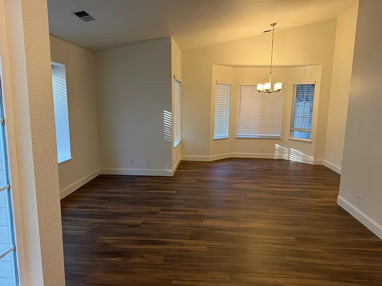 241 Windrose Ct — Photo 17