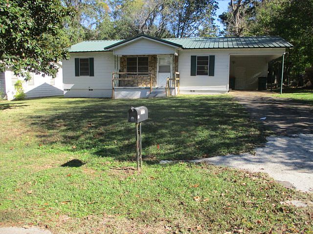1st image of 304 Laurinda St