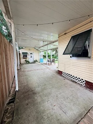 2 bed, 1.0 bath, 901 sqft, $2,000 — Photo 3