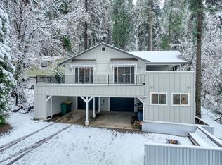 6614 Ridgeway Dr, Pollock Pines, CA 95726