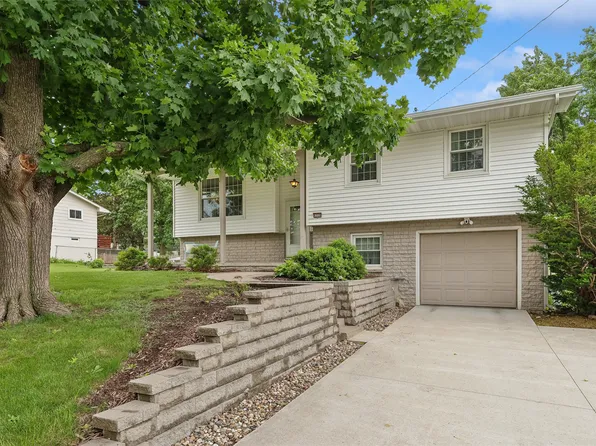 6316 Franklin Ave, Windsor Heights, IA 50324