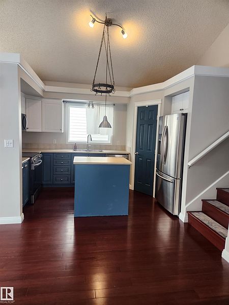 Edmonton House for rent - 4 Bedrooms — photo 3