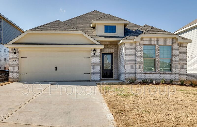 1st image of 316 Lowery Oaks Trl