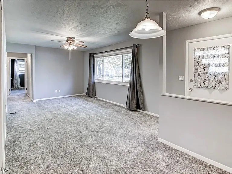 7660 Holly Dr — Photo 4