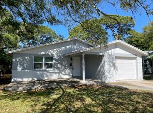 2427 8th St S, Saint Petersburg, FL 33705