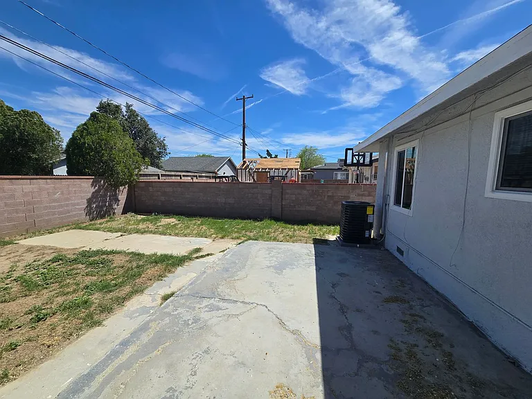 1415 Boyden Ave — Photo 21