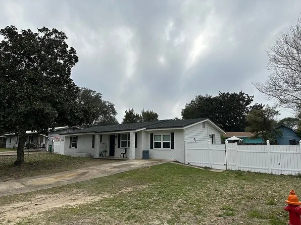 65 Junior Dr, Shalimar, FL 32579