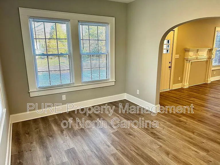 708 Union St S — Photo 9