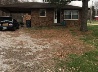 8688 Vann Rd, Newburgh, IN 47630