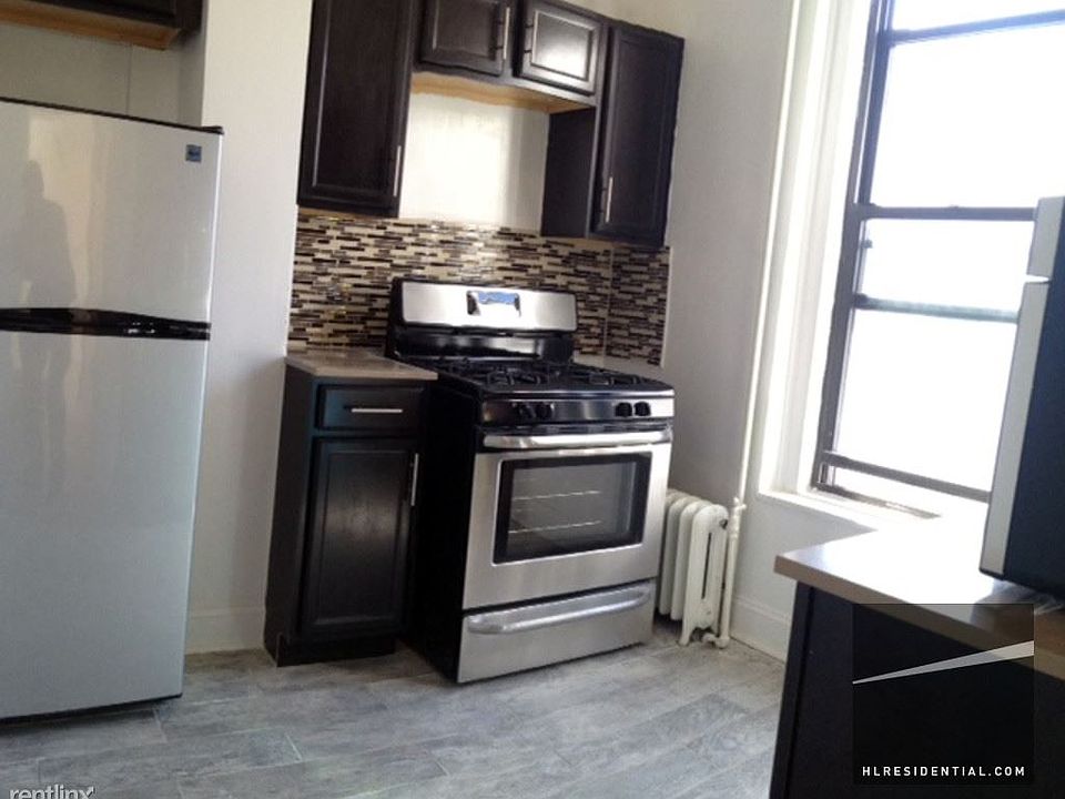 1st image of 2907 31st Ave APT 6D