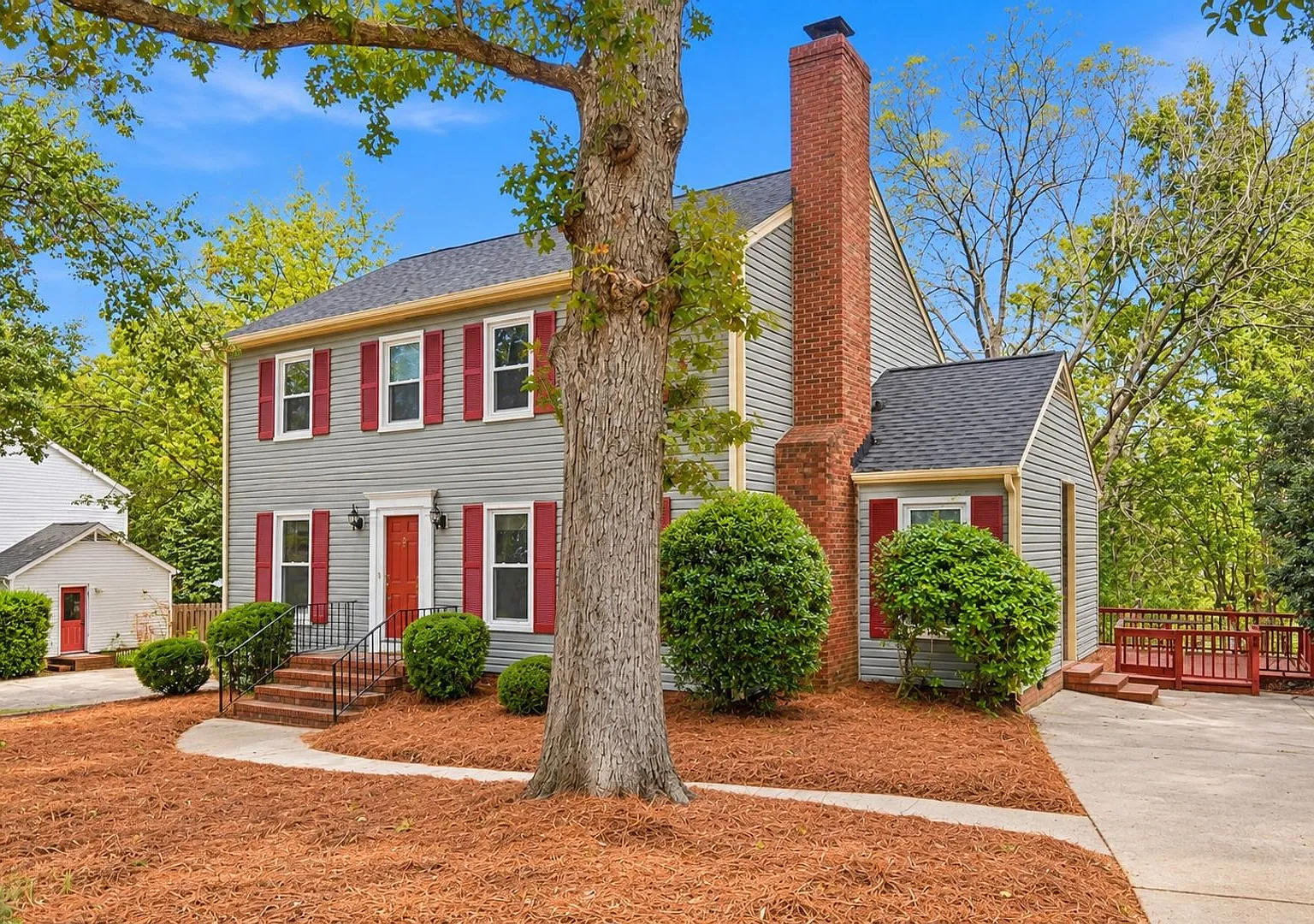 Move In Ready 4 Bedroom Home with Screened Porch and Fenced Backyard! — Photo 2