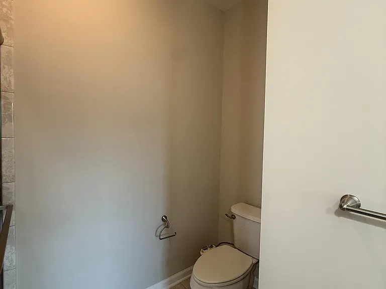 1136 Halifax Pl — Photo 11