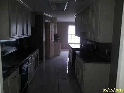 5th image of 13 Beaudry Ct