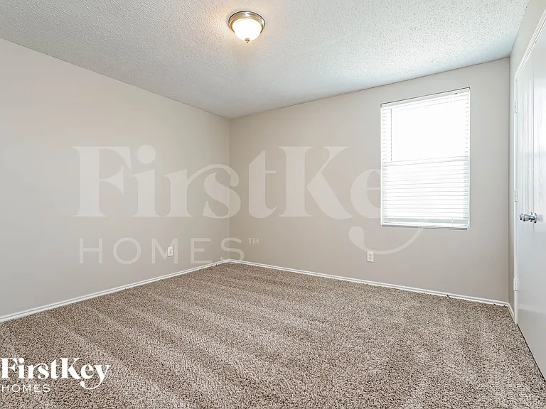 1218 Sullivan Dr — Photo 12