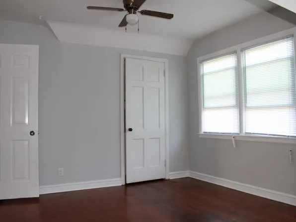 826 Robertson St #2, Milwaukee, WI 53213