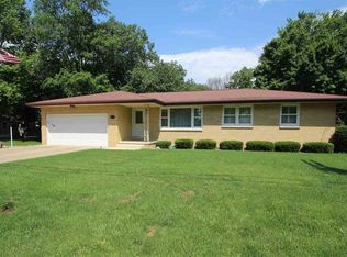 111 Field Grove Ct, East Peoria, IL