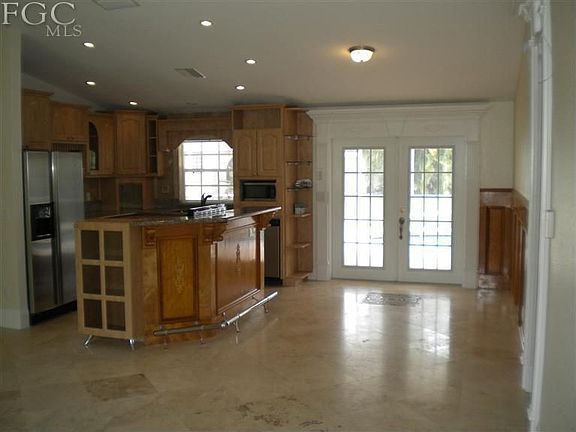 2nd image of 1920 Four Mile Cove Pkwy