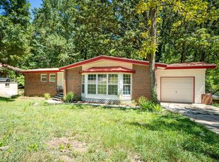 709 Park Ln, Fultondale, AL 35068