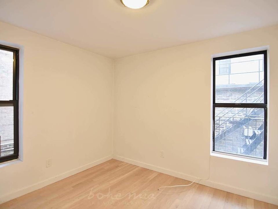 2nd image of 137 W 137th St #E6