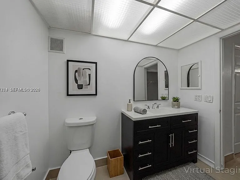 200 Lakeview Dr #101 — Photo 27