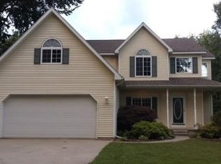 3145 Quick Rd, Holly, MI 48442