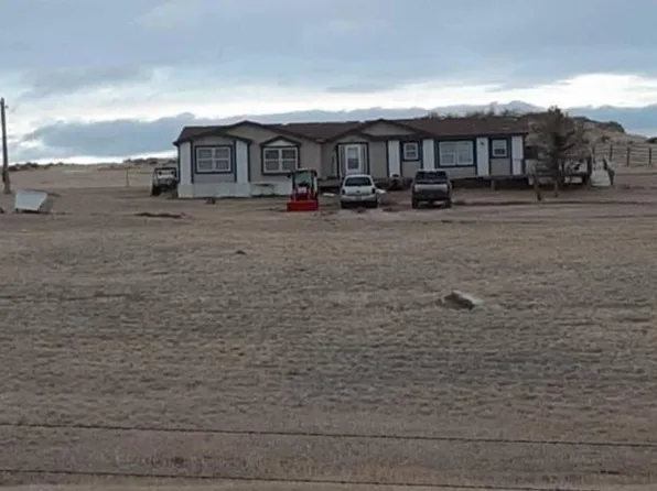 36 Rocky Rd, Douglas, WY 82633