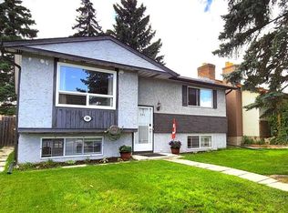 884 E Rundlecairn Way NE, Calgary, AB T1Y 2R7