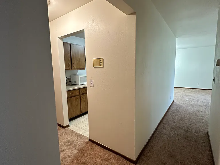 405 E Paradise Dr #7 — Photo 6