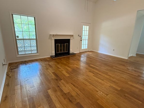6449 Pinebark Way, Morrow, GA 30260