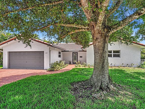 4th image of 11115 NW 37th Street