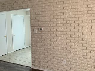 7 Locust Ct, Sicklerville, NJ 08081