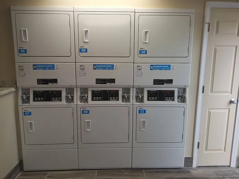 Laundry Room 3
