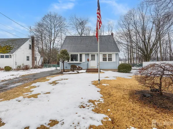 336 W Crescent Pkwy, South Plainfield, NJ 07080