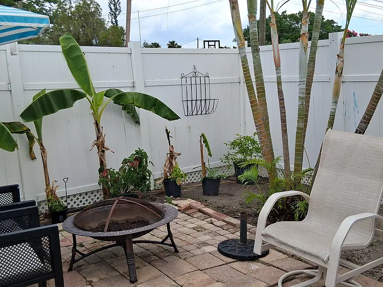 1731 Ixora Dr — Photo 14