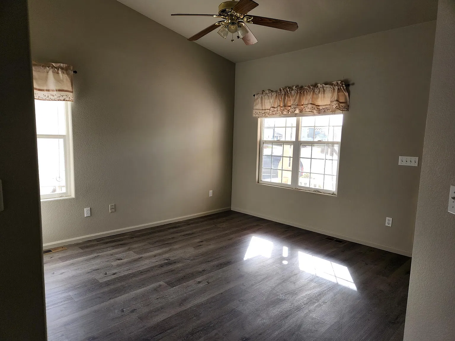 21835 Silver Meadow Cir — Photo 1