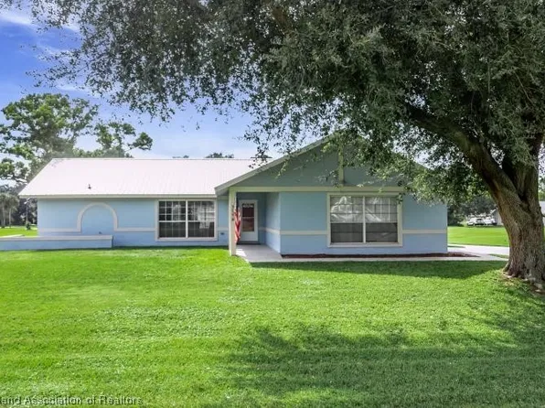 300 Glen Mar Cir, Sebring, FL 33876
