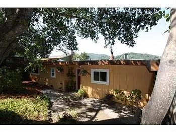 56 Ridge Rd photo 1
